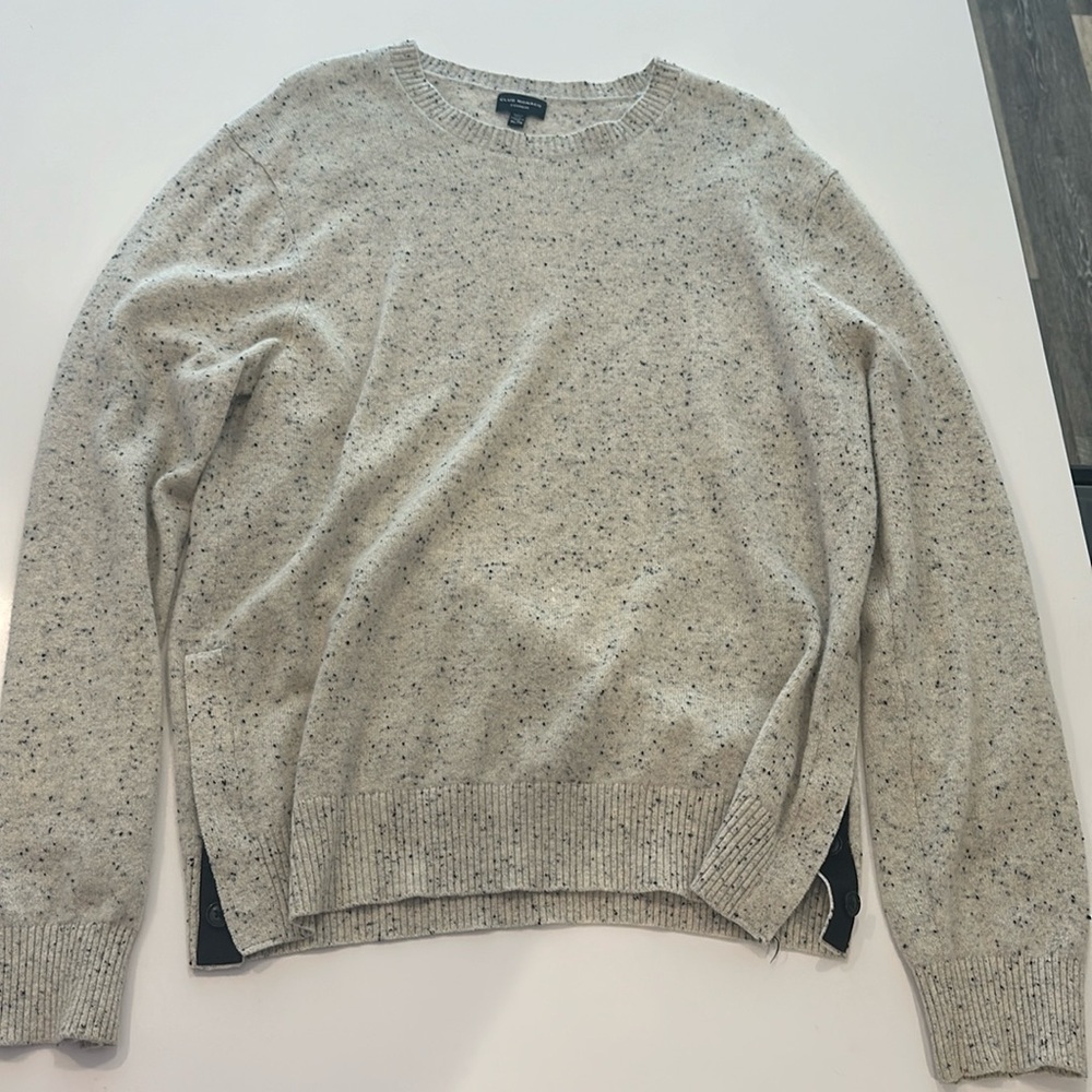 Club Monaco - Cashmere Sweater - Size XL